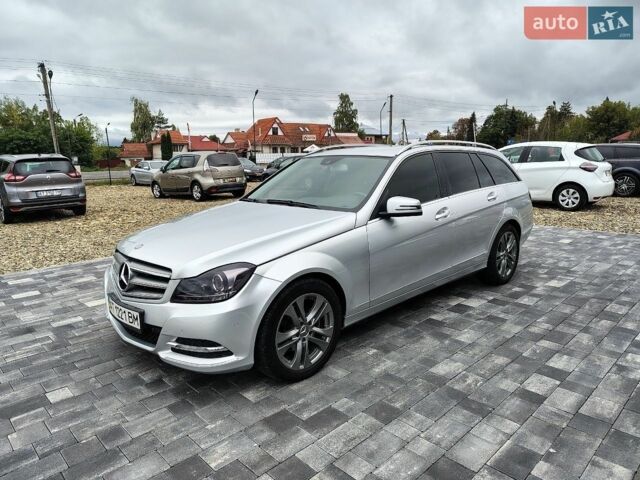 Мерседес Ц-Класс, объемом двигателя 2.2 л и пробегом 360 тыс. км за 10600 $, фото 1 на Automoto.ua