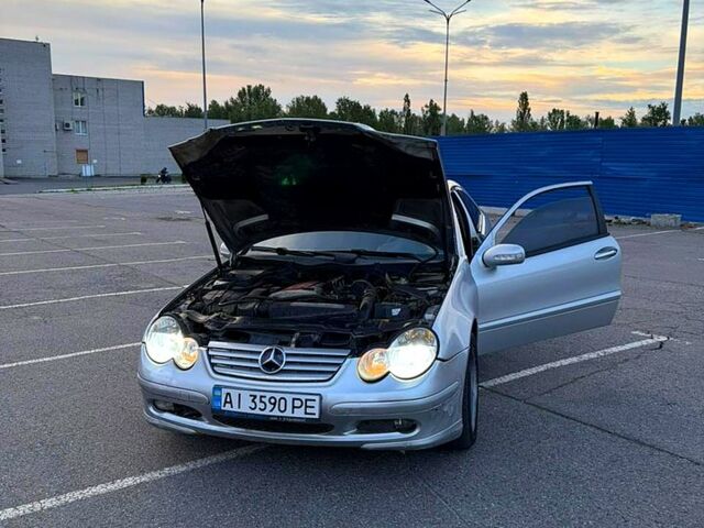 Серый Мерседес Ц-Класс, объемом двигателя 2.3 л и пробегом 210 тыс. км за 3100 $, фото 1 на Automoto.ua