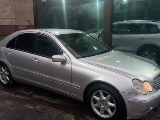 Серый Мерседес Ц-Класс, объемом двигателя 0 л и пробегом 3 тыс. км за 2400 $, фото 1 на Automoto.ua