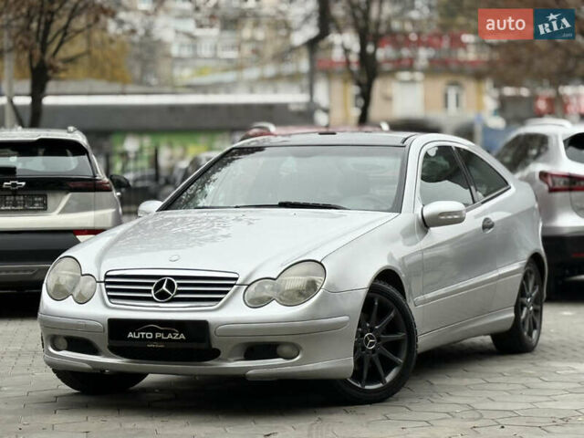 Серый Мерседес Ц-Класс, объемом двигателя 2.15 л и пробегом 211 тыс. км за 5500 $, фото 1 на Automoto.ua