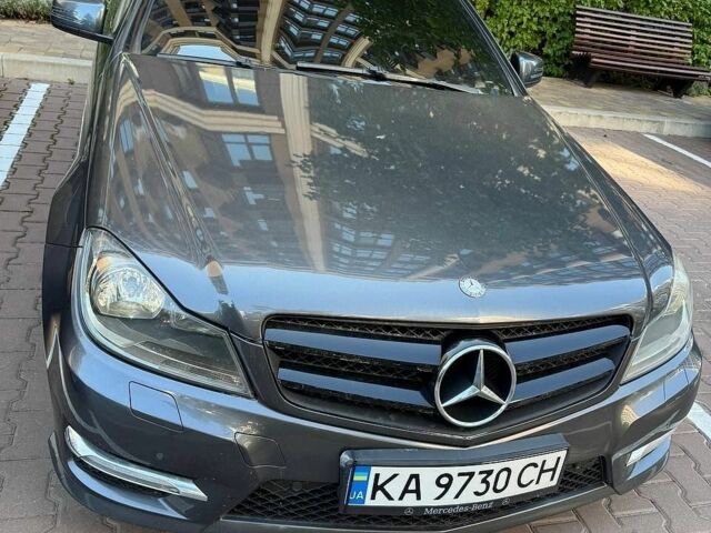 Сірий Мерседес Ц-Клас, об'ємом двигуна 1.8 л та пробігом 185 тис. км за 11000 $, фото 1 на Automoto.ua