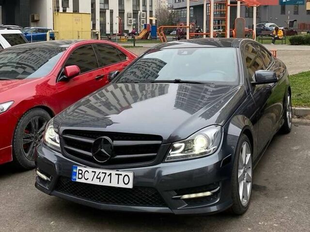 Сірий Мерседес Ц-Клас, об'ємом двигуна 1.8 л та пробігом 91 тис. км за 12000 $, фото 1 на Automoto.ua