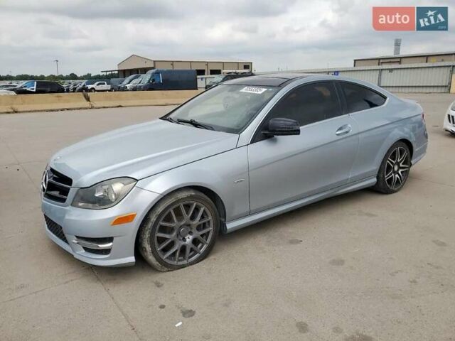 Сірий Мерседес Ц-Клас, об'ємом двигуна 1.8 л та пробігом 145 тис. км за 1000 $, фото 1 на Automoto.ua