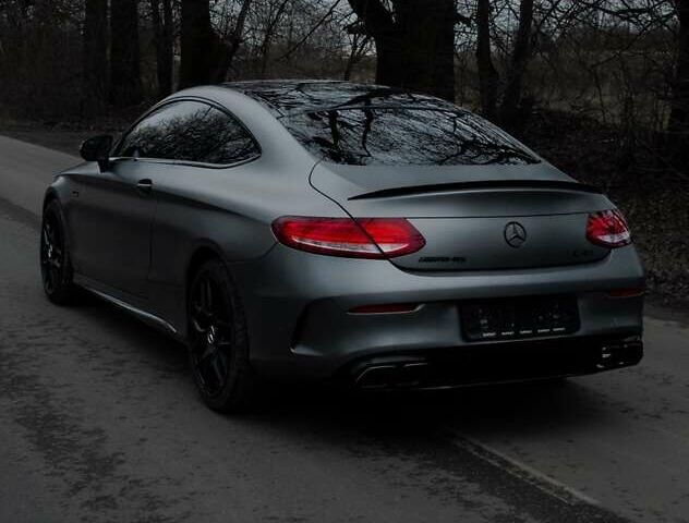 Серый Мерседес Ц-Класс, объемом двигателя 3 л и пробегом 108 тыс. км за 33000 $, фото 1 на Automoto.ua