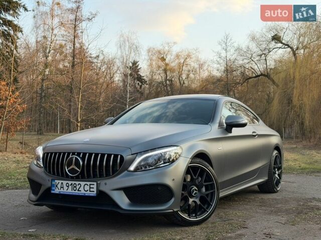 Сірий Мерседес Ц-Клас, об'ємом двигуна 1.99 л та пробігом 92 тис. км за 27700 $, фото 1 на Automoto.ua