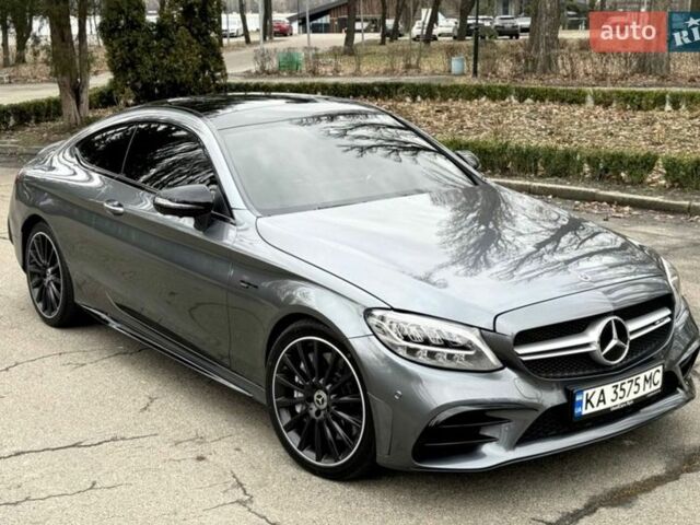 Серый Мерседес Ц-Класс, объемом двигателя 3 л и пробегом 140 тыс. км за 36500 $, фото 1 на Automoto.ua