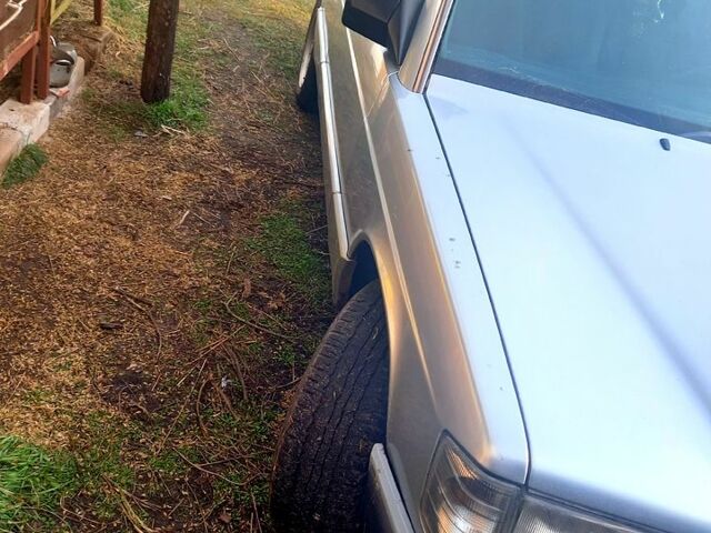 Серый Мерседес Ц-Класс, объемом двигателя 2 л и пробегом 500 тыс. км за 2000 $, фото 1 на Automoto.ua