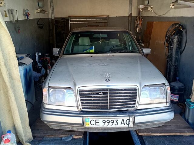 Сірий Мерседес Ц-Клас, об'ємом двигуна 2.2 л та пробігом 400 тис. км за 1500 $, фото 1 на Automoto.ua