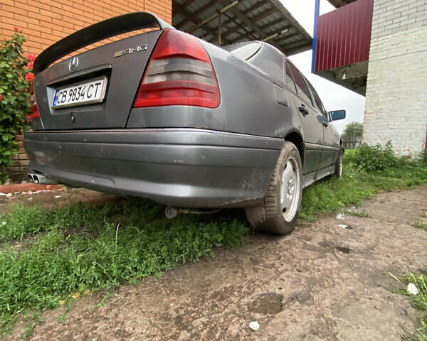 Сірий Мерседес Ц-Клас, об'ємом двигуна 2.8 л та пробігом 480 тис. км за 3600 $, фото 1 на Automoto.ua