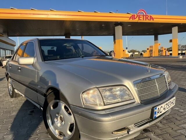 Сірий Мерседес Ц-Клас, об'ємом двигуна 1.8 л та пробігом 3 тис. км за 2400 $, фото 1 на Automoto.ua
