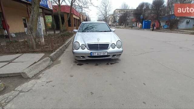 Серый Мерседес Ц-Класс, объемом двигателя 2.2 л и пробегом 265 тыс. км за 4800 $, фото 1 на Automoto.ua