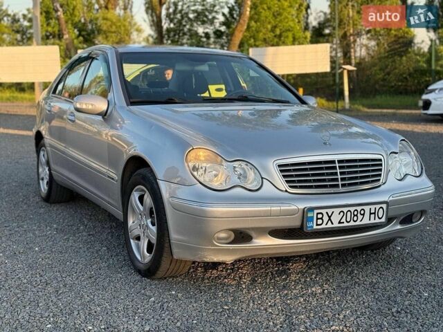 Сірий Мерседес Ц-Клас, об'ємом двигуна 2.7 л та пробігом 350 тис. км за 4999 $, фото 1 на Automoto.ua
