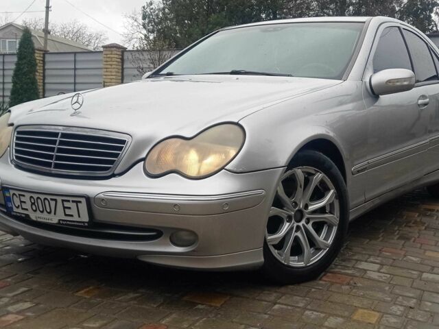 Сірий Мерседес Ц-Клас, об'ємом двигуна 2.7 л та пробігом 315 тис. км за 5800 $, фото 1 на Automoto.ua