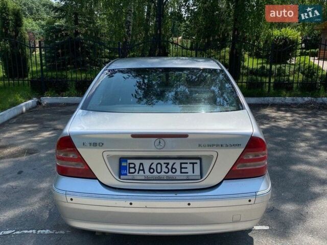 Серый Мерседес Ц-Класс, объемом двигателя 1.8 л и пробегом 445 тыс. км за 3600 $, фото 1 на Automoto.ua