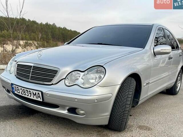 Сірий Мерседес Ц-Клас, об'ємом двигуна 1.8 л та пробігом 236 тис. км за 4800 $, фото 1 на Automoto.ua