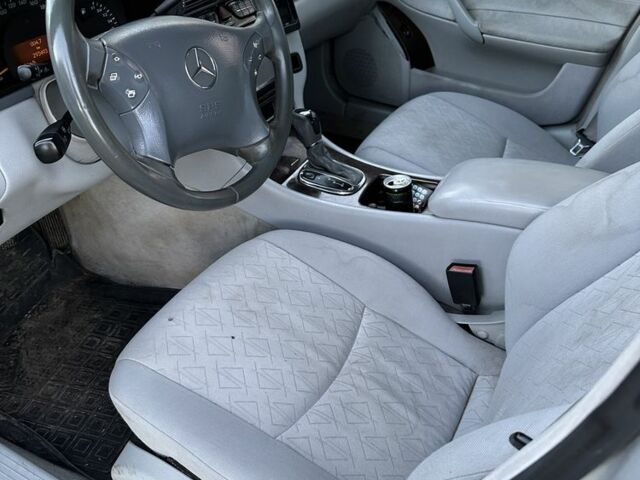 Серый Мерседес Ц-Класс, объемом двигателя 3 л и пробегом 293 тыс. км за 1333 $, фото 1 на Automoto.ua