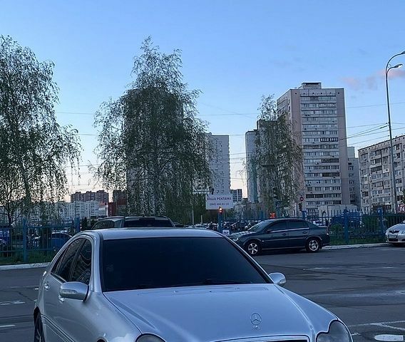 Сірий Мерседес Ц-Клас, об'ємом двигуна 2.7 л та пробігом 501 тис. км за 4500 $, фото 1 на Automoto.ua