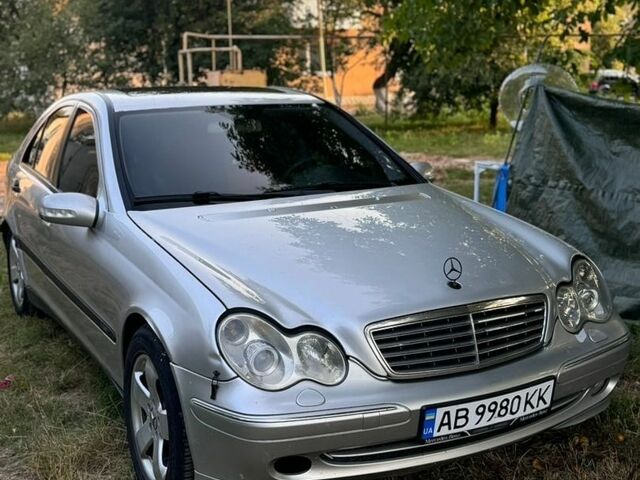 Сірий Мерседес Ц-Клас, об'ємом двигуна 2.15 л та пробігом 355 тис. км за 2800 $, фото 1 на Automoto.ua