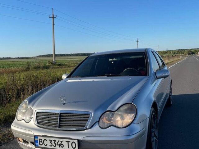 Сірий Мерседес Ц-Клас, об'ємом двигуна 1.8 л та пробігом 280 тис. км за 4900 $, фото 1 на Automoto.ua