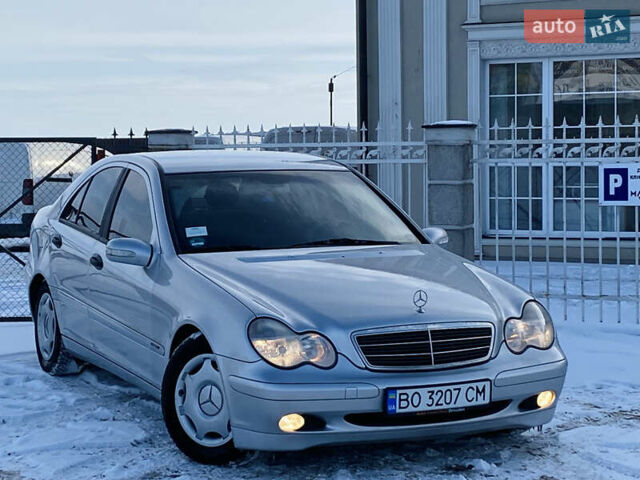 Сірий Мерседес Ц-Клас, об'ємом двигуна 1.8 л та пробігом 268 тис. км за 4950 $, фото 1 на Automoto.ua
