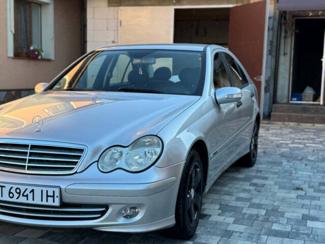 Сірий Мерседес Ц-Клас, об'ємом двигуна 1.8 л та пробігом 245 тис. км за 6200 $, фото 1 на Automoto.ua