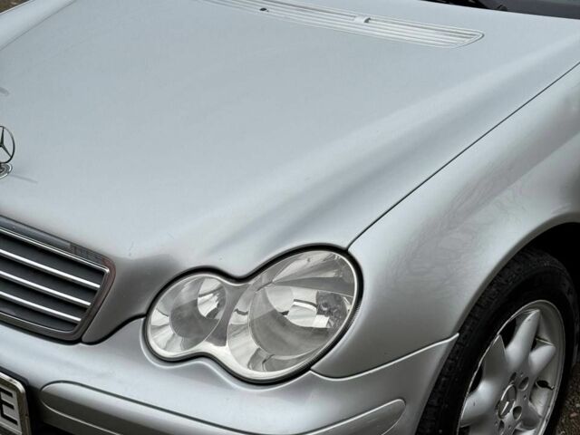 Серый Мерседес Ц-Класс, объемом двигателя 2.1 л и пробегом 400 тыс. км за 5799 $, фото 1 на Automoto.ua