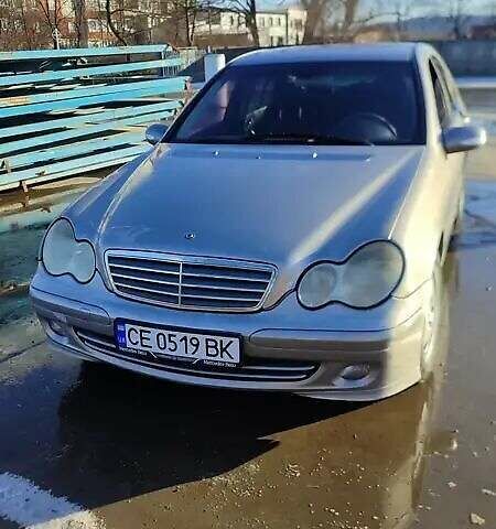 Сірий Мерседес Ц-Клас, об'ємом двигуна 1.8 л та пробігом 150 тис. км за 4500 $, фото 1 на Automoto.ua