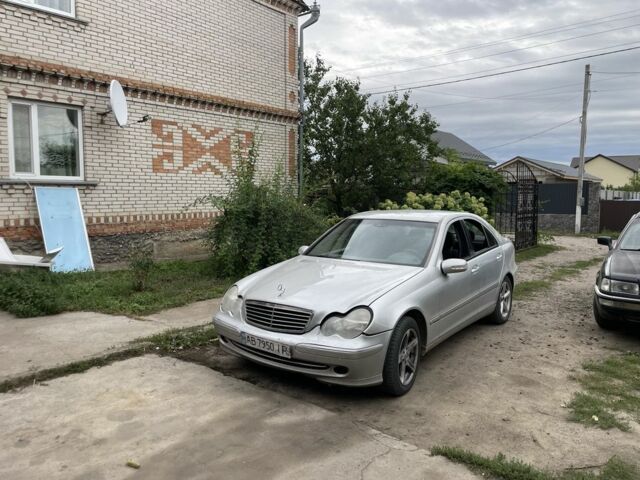 Сірий Мерседес Ц-Клас, об'ємом двигуна 2.7 л та пробігом 225 тис. км за 2696 $, фото 1 на Automoto.ua