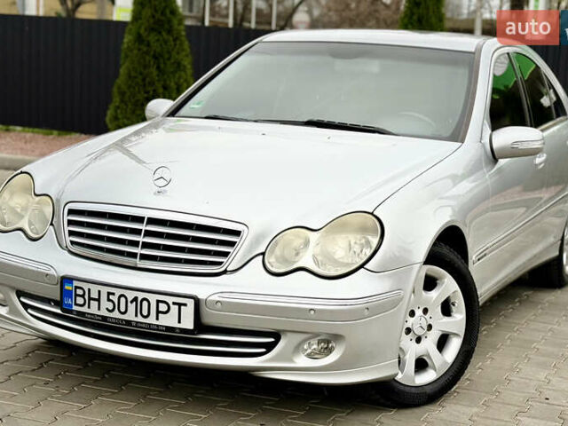 Сірий Мерседес Ц-Клас, об'ємом двигуна 1.8 л та пробігом 225 тис. км за 6700 $, фото 1 на Automoto.ua