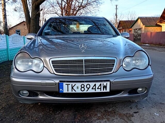 Серый Мерседес Ц-Класс, объемом двигателя 2.2 л и пробегом 0 тыс. км за 2999 $, фото 1 на Automoto.ua