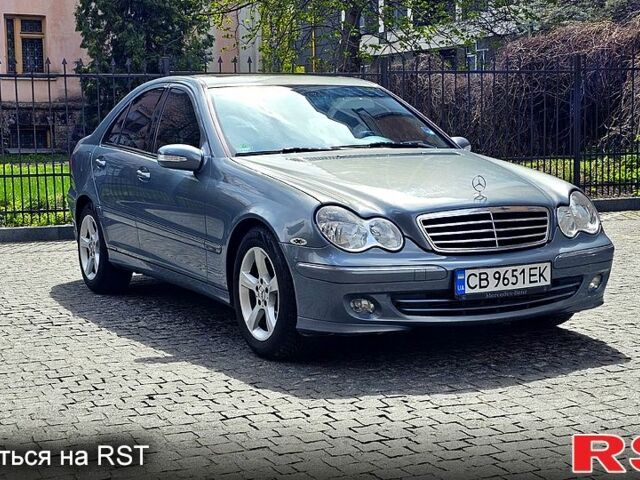Сірий Мерседес Ц-Клас, об'ємом двигуна 1.8 л та пробігом 257 тис. км за 5700 $, фото 1 на Automoto.ua