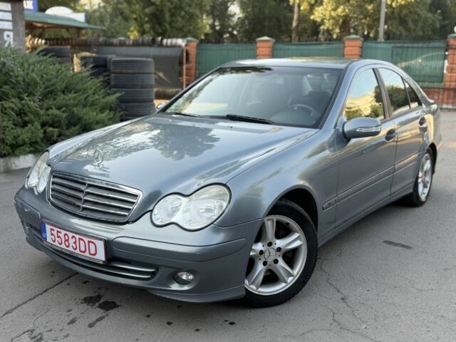 Сірий Мерседес Ц-Клас, об'ємом двигуна 1.8 л та пробігом 215 тис. км за 2652 $, фото 1 на Automoto.ua
