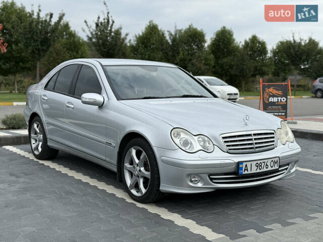 Серый Мерседес Ц-Класс, объемом двигателя 1.8 л и пробегом 212 тыс. км за 7600 $, фото 1 на Automoto.ua