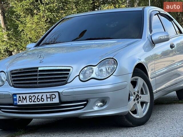Сірий Мерседес Ц-Клас, об'ємом двигуна 1.8 л та пробігом 228 тис. км за 5550 $, фото 1 на Automoto.ua