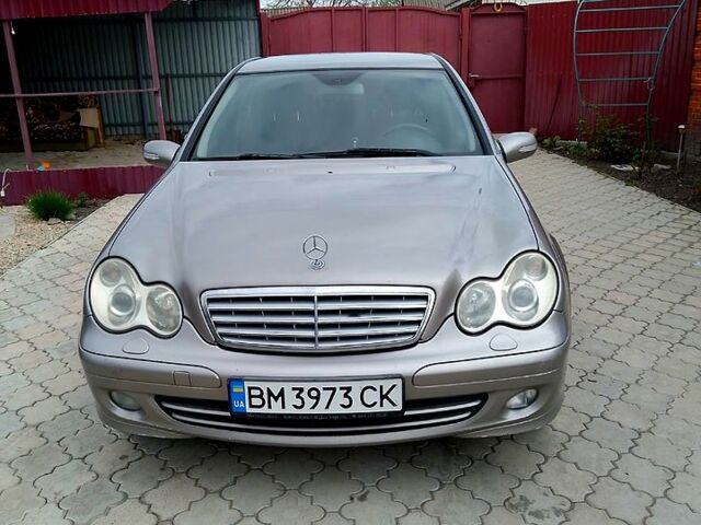 Сірий Мерседес Ц-Клас, об'ємом двигуна 1.8 л та пробігом 0 тис. км за 7000 $, фото 1 на Automoto.ua
