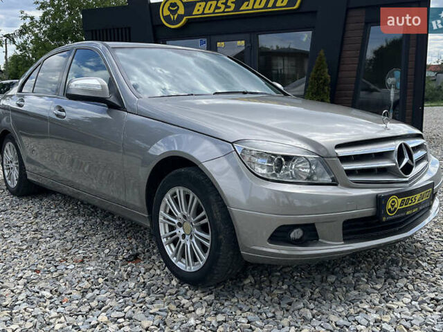 Сірий Мерседес Ц-Клас, об'ємом двигуна 1.8 л та пробігом 339 тис. км за 8500 $, фото 1 на Automoto.ua