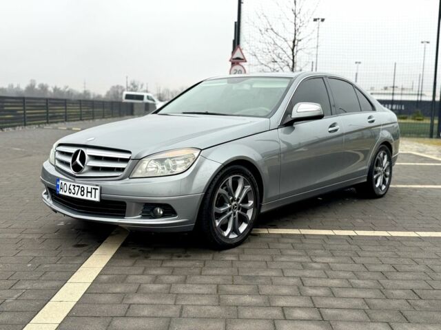 Сірий Мерседес Ц-Клас, об'ємом двигуна 2.1 л та пробігом 320 тис. км за 8450 $, фото 1 на Automoto.ua
