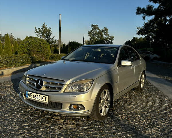 Сірий Мерседес Ц-Клас, об'ємом двигуна 1.8 л та пробігом 89 тис. км за 13500 $, фото 1 на Automoto.ua