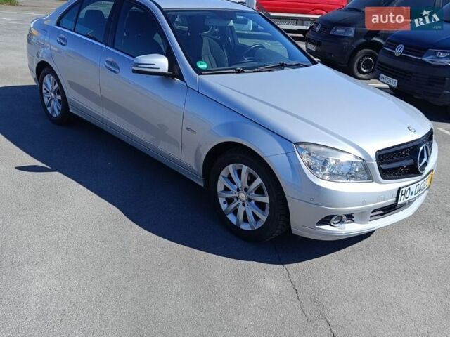 Сірий Мерседес Ц-Клас, об'ємом двигуна 1.6 л та пробігом 239 тис. км за 8900 $, фото 1 на Automoto.ua