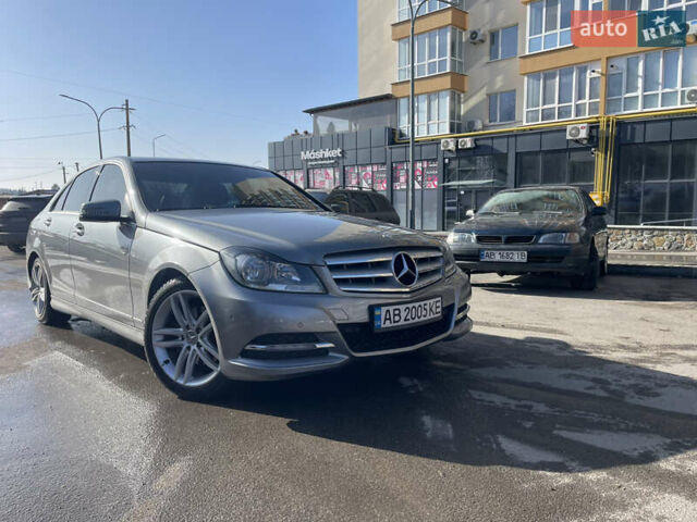 Сірий Мерседес Ц-Клас, об'ємом двигуна 2.5 л та пробігом 210 тис. км за 12700 $, фото 1 на Automoto.ua