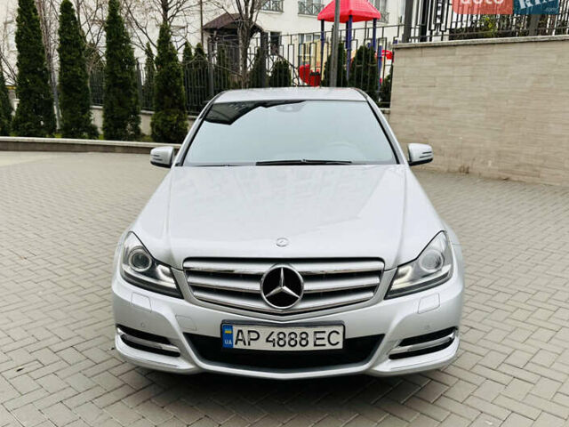 Серый Мерседес Ц-Класс, объемом двигателя 1.8 л и пробегом 133 тыс. км за 13500 $, фото 1 на Automoto.ua