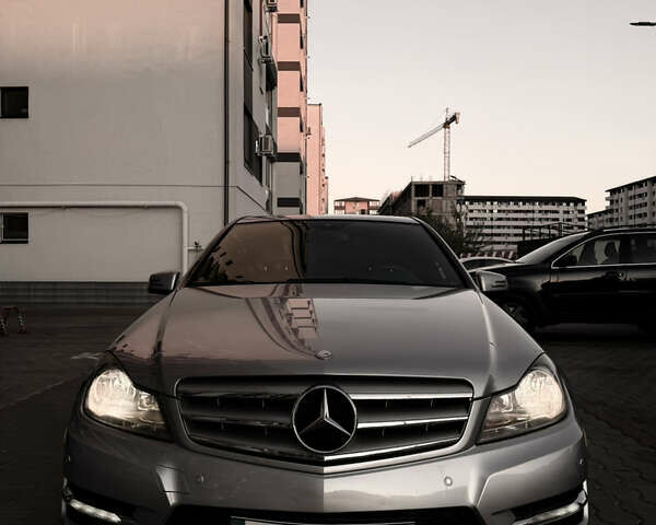Мерседес Ц-Класс 2012 в Одессе на Automoto.ua Серый Мерседес Ц-Класс, объемом двигателя 1.8 л и пробегом 61 тыс. км за 11000 $, фото 1 на Automoto.ua
