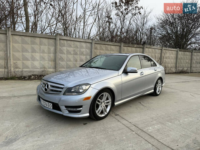 Серый Мерседес Ц-Класс, объемом двигателя 1.8 л и пробегом 63 тыс. км за 10900 $, фото 1 на Automoto.ua