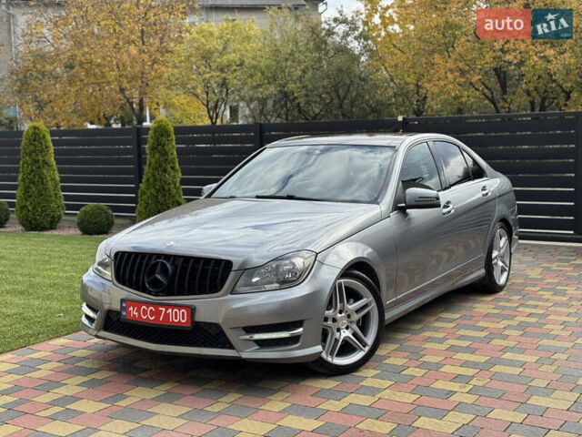 Серый Мерседес Ц-Класс, объемом двигателя 2.2 л и пробегом 240 тыс. км за 14950 $, фото 1 на Automoto.ua