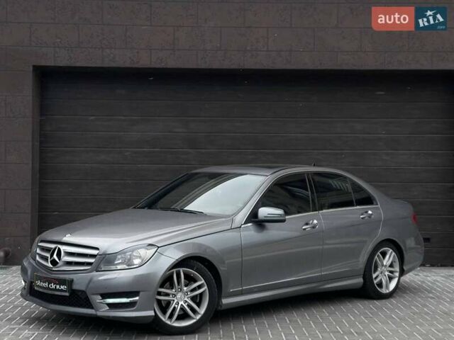 Сірий Мерседес Ц-Клас, об'ємом двигуна 1.8 л та пробігом 148 тис. км за 11999 $, фото 1 на Automoto.ua
