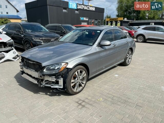 Сірий Мерседес Ц-Клас, об'ємом двигуна 2 л та пробігом 186 тис. км за 14999 $, фото 1 на Automoto.ua