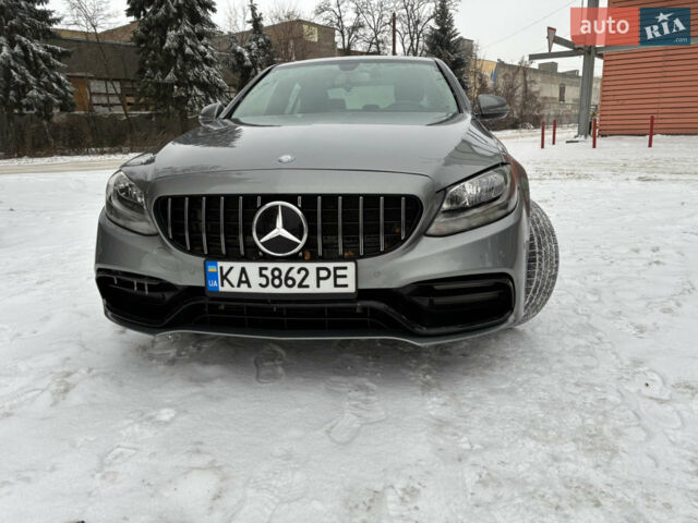 Сірий Мерседес Ц-Клас, об'ємом двигуна 2 л та пробігом 177 тис. км за 16900 $, фото 1 на Automoto.ua