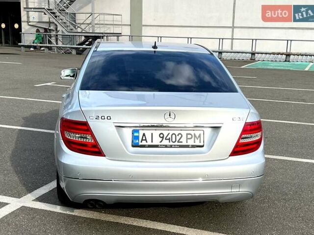 Серый Мерседес Ц-Класс, объемом двигателя 2.14 л и пробегом 198 тыс. км за 14400 $, фото 1 на Automoto.ua
