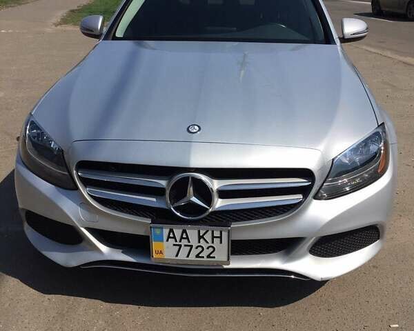 Серый Мерседес Ц-Класс, объемом двигателя 2 л и пробегом 120 тыс. км за 14500 $, фото 1 на Automoto.ua