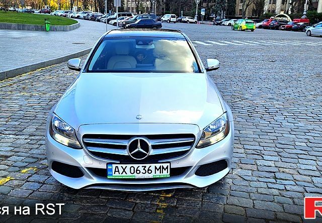 Сірий Мерседес Ц-Клас, об'ємом двигуна 2 л та пробігом 78 тис. км за 17799 $, фото 1 на Automoto.ua